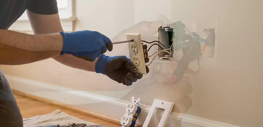 USB Outlet Replacement in Stoneham
